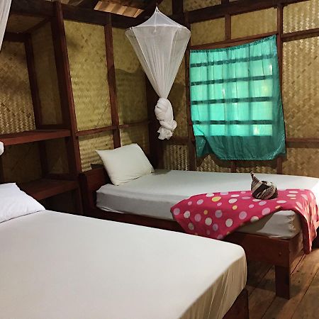 Hutyee Boat Bungalow Koh Lanta Exterior foto