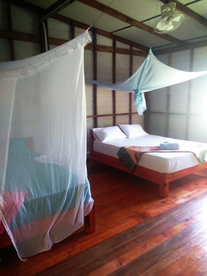 Hutyee Boat Bungalow Koh Lanta Exterior foto