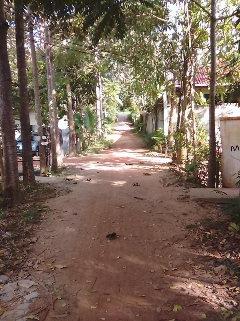 Hutyee Boat Bungalow Hotel Ko Lanta Exterior foto